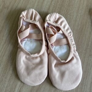 Brand new BLOCH kids canvas ballet shoes size T 13.5